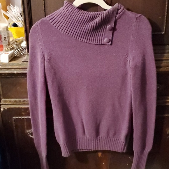Sweater - Picture 2 of 3